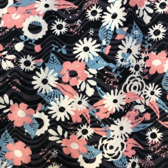 Lularoe One Size Floral Leggings - Picture 3 of 4